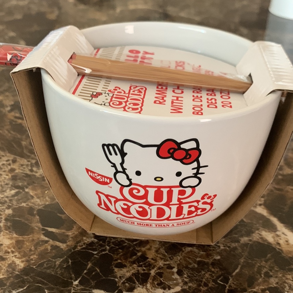 Hello Kitty Nissan Cup Noodles Ramen Bowl With Chopsticks